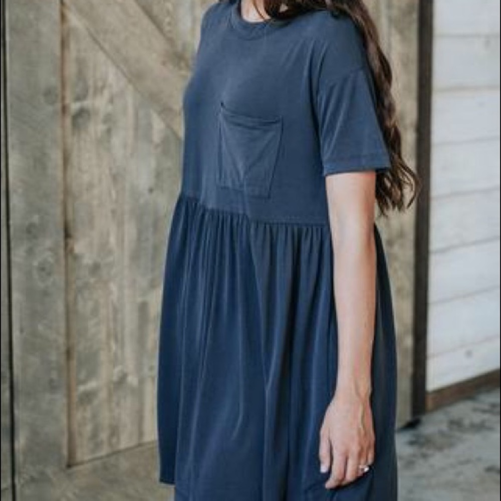 Clad & Cloth Britt Babydoll Dress - M